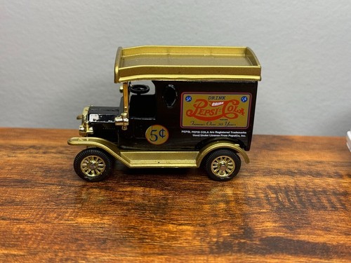 Golden Wheel Pepsi Diecast Lot: 1940 Ford Pickup 1:24 Old Time Cars & Trucks - Picture 7 of 19