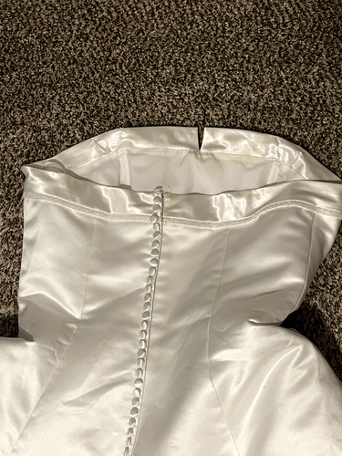 David's Bridal Michaelangelo Strapless Wedding Dress Size 14 - Picture 10 of 13