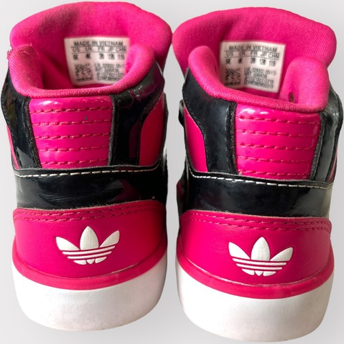 Zapatillas altas Adidas Ortholite 5k negras y rosa para niños pequeños sin cordones - Imagen 4 de 13