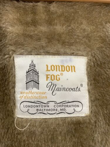 Men's London Fog Maincoats Trench Deep Pile Fur Removable Liner Coat SZ 44 Long - Picture 9 of 12