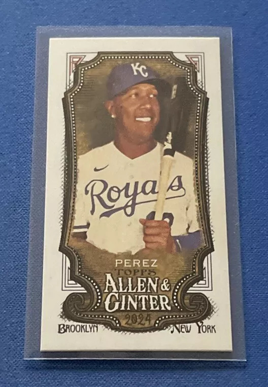 Salvador Perez trading card