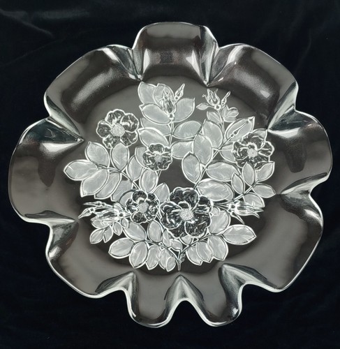 Mikasa Glass Bianca Party Server Platter Tray 17" Floral Frosted Embossed Ruffle - Picture 2 of 13