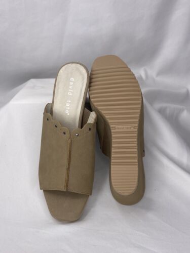 NEW QVC DAVID TATE TAUPE NUBUCK SLIDE SANDALS SONG SZ 9M #S924 - Picture 3 of 4
