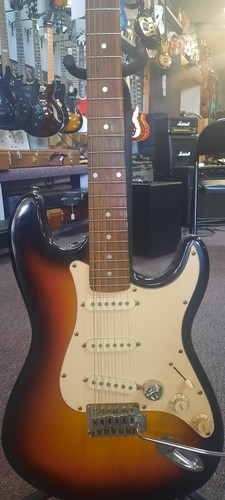 Pignose Stratocaster Electric Guitar Burst RARE ***FREE SHIPPING*** - Picture 2 of 12