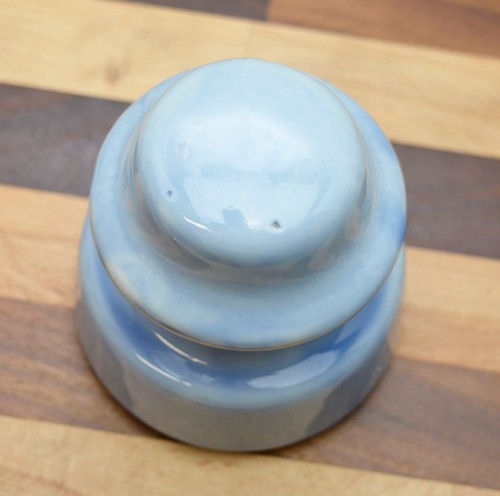 Vtg Antique Light BLUE glazed PORCELAIN Ceramic INSULATOR "V" - Picture 4 of 8