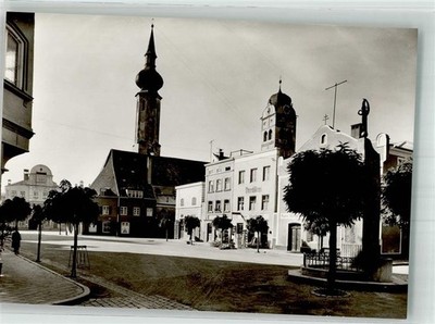 38050222 - 8058 Erding Kleiner Platz mit Frauenkircherl