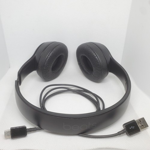 Auriculares inalámbricos Beats by Dr. Dre Solo3 On Ear A1796 - negros - Imagen 1 de 6