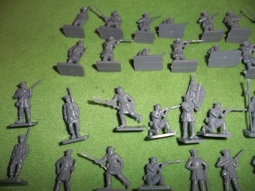 AIRFIX HO/OO SCALE 47 WATERLOO PRUSSIAN INFANTRY - Picture 2 of 3