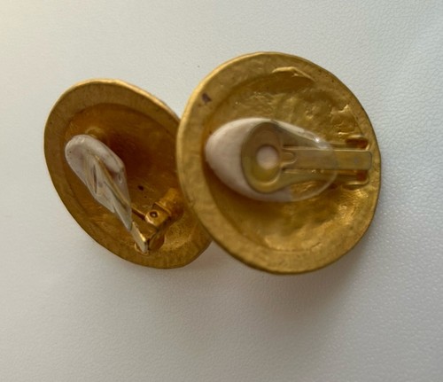 Givenchy Logo Kunstperlen goldfarbene Clip-On Ohrringe - Bild 4 von 6