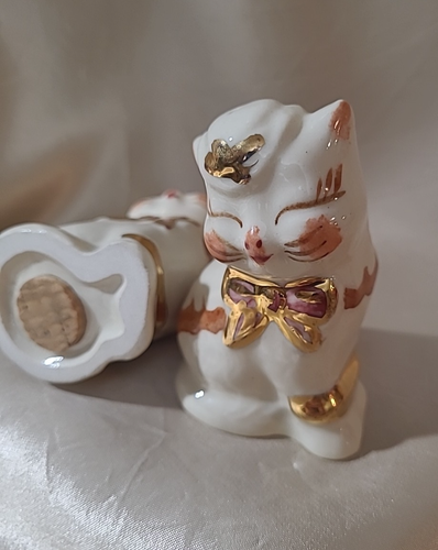 SHAWNEE ** PUSS n BOOTS ** S &P ** RARE GOLD TRIM - Picture 5 of 7
