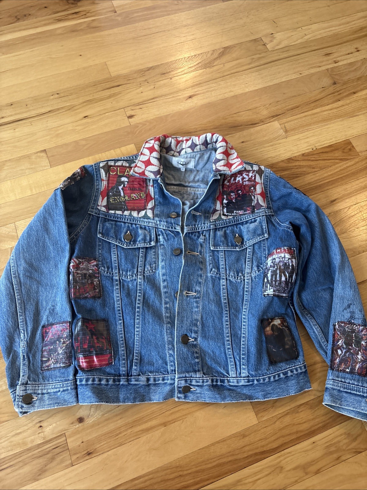 Picture 2 of 12