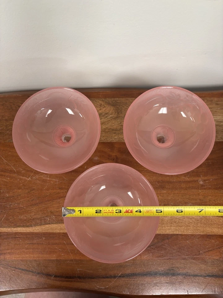Vintage Frosted Glass Pastel Pink Rose Fruit  Dessert Bowls France (3) - Image 3 of 4