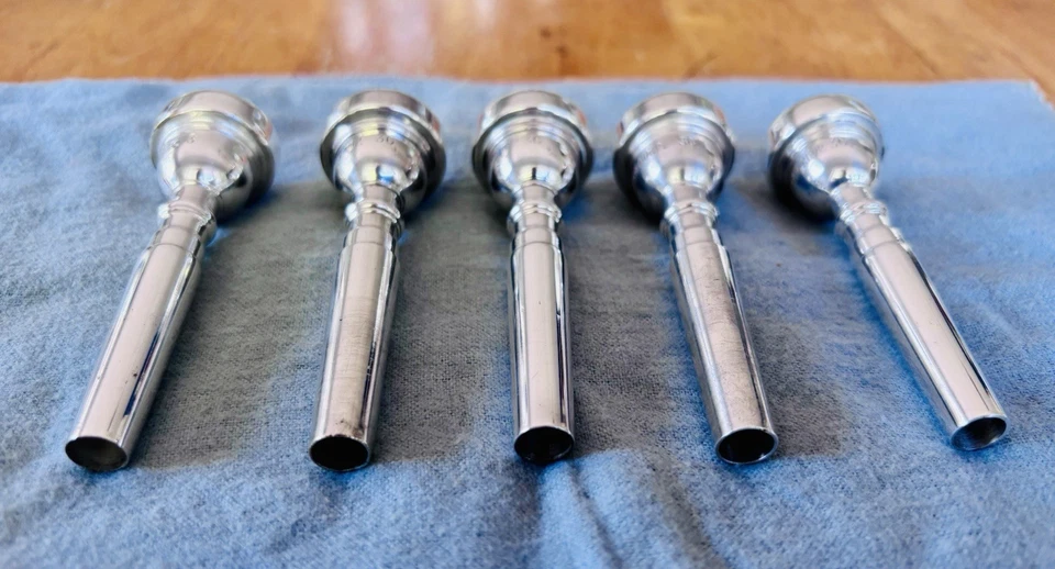 Lote de 4 Cuerpos Vincent Bach. Boquilla 3C (placa de plata) Foto 2 de 3