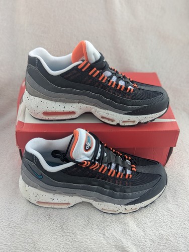 Größe 7 Jugendliche Nike Air Max 95 Recraft Schnürschuhe sportliche Sneaker Schuhe CJ3906-008 - Bild 1 von 8