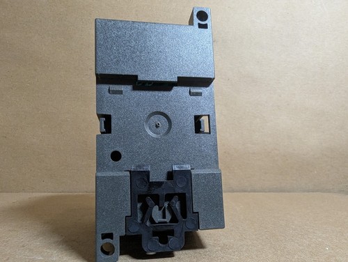 SIEMENS 6ES7222-1HF22-0XA0 S7-200 Digital Output Module EM 222, 8DO (New No Box) - Picture 4 of 9