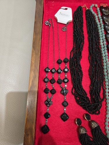 Vintage TRIFARI Schmuck Konvolut! 26 Stück! Perlen rosa blau weiß schwarz grün - Bild 2 von 20