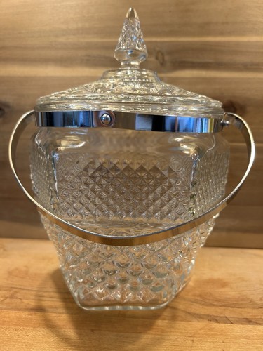 Anchor Hocking Wexford Glass Ice Bucket & Lid & 9 Serving 6” Plates USA - Picture 4 of 16
