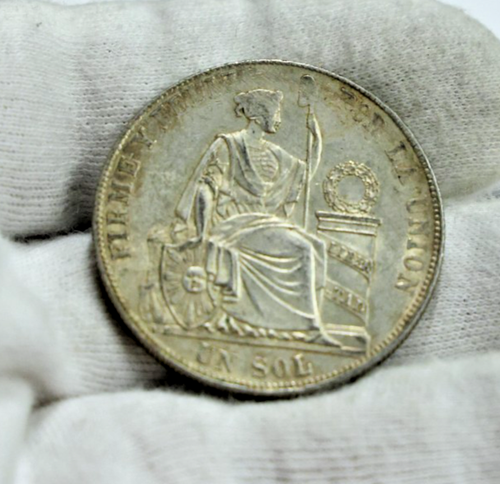 1881 Republic Peru Un Sol Silver Crown XF/AU