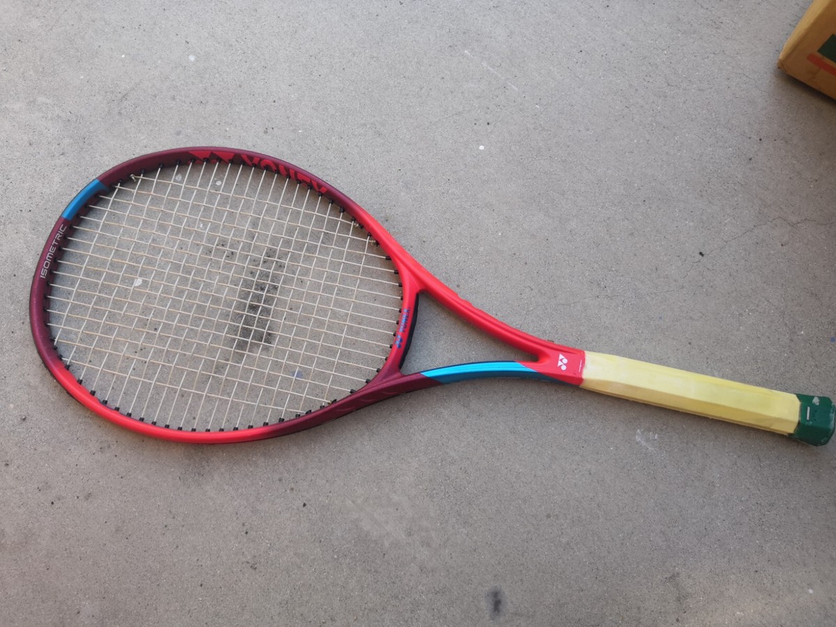 YONEX テニスラケット　Vcore 95 Yonex vcore 95 16x20 10.9oz 8.5/10 4 1/4 grip GREAT SHAPE