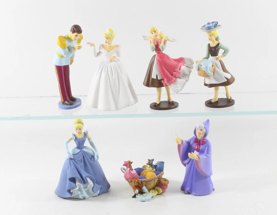 Cinderella / Aschenputtel === Walt Disney Store 7 x Figuren - Bild 1 von 1