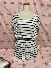 🌈Cecil mcbee🌈Used, Dress, polyester 50% & cotton 50%, M size, White color,