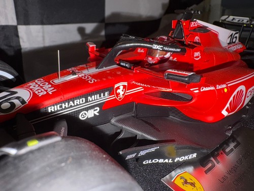 1:18 LookSmart LS18F1049 Charles Leclerc Scuderia Ferrari SF23 #16 Vegas GP 2023 - Picture 7 of 23