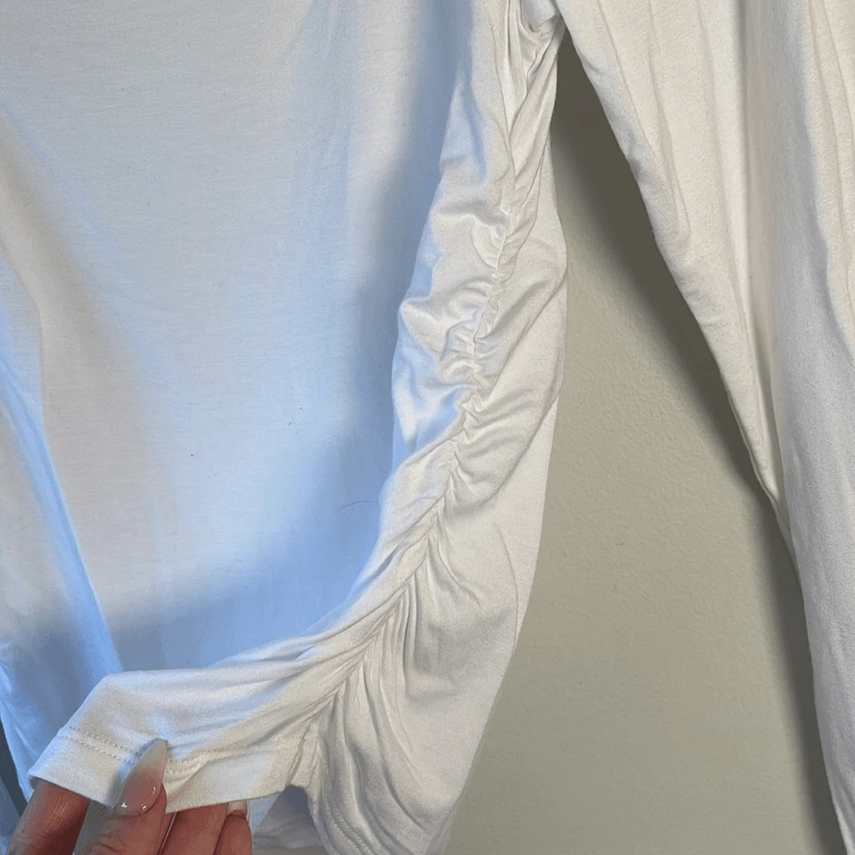 EUC Evereve Cara White Square Neck Long Sleeve Top Small - Imagem 4 de 4