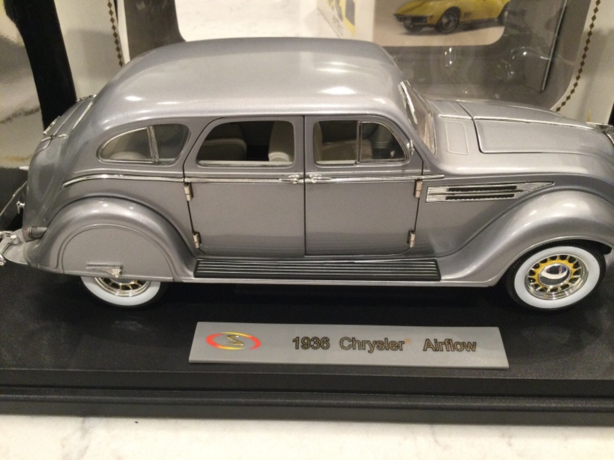 Signature Models 1:18 1936 Chrysler Airflow Diecast - HTF | eBay Signature Models 1:18 1936 Chrysler Airflow Diecast - HTF | eBay