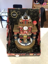 F•A•O Schwarz Holiday LED Moving Musical Toy Store Scene 2018