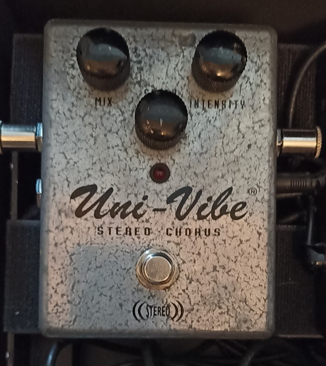 Uni-Vibe ステレオコーラス　ジムダンロップ AUTHENTIC HENDRIX™ '68 SHRINE SERIES UNI-VIBE® CHORUS/VIBRATO
