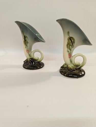 Pair of Vintage Hull Pottery Cornucopia Vases Pink Green Flowers W2 1950'S - Picture 3 of 14