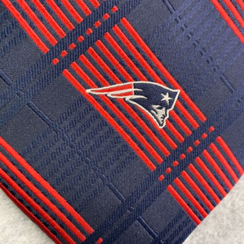 New England Patriots Neck Tie Red Blue NFL New NWT Eagles Wings - Picture 2 of 11