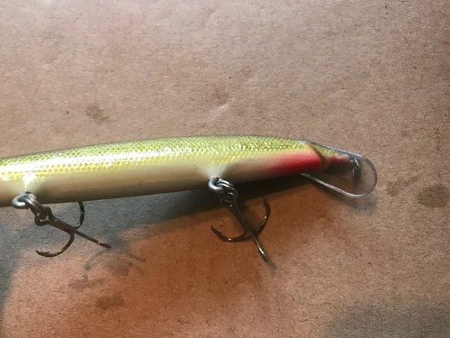 Striper Lure, Bass 5 1/4” Long Minnow 3/10 Oz.Black-gold-white Bass-Striper-pike - Picture 12 of 12