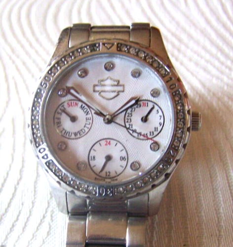 Harley-Davidson Women's Bulova Silver Steel Band DayDate Wrist Watch New Battery - Picture 2 of 12