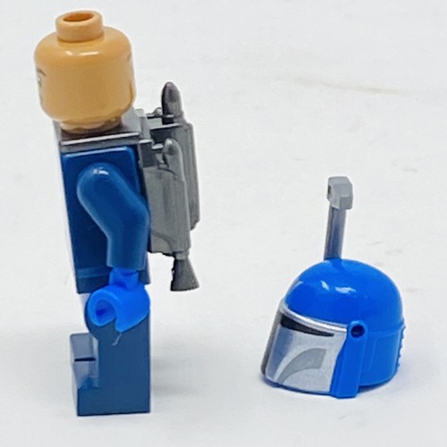 LEGO Star Wars sw1259 Mandalorian Fleet Commander (Helmet - No hair) - Picture 7 of 7