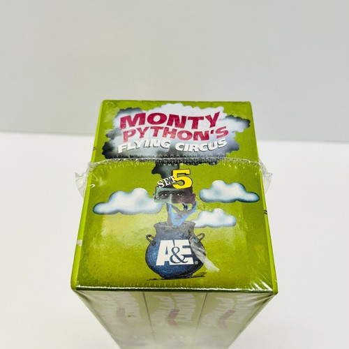 Monty Python's Flying Circus Set 5: Episodes 27-32 Season 3 VHS 3-Tape Set NEW - Picture 6 of 9