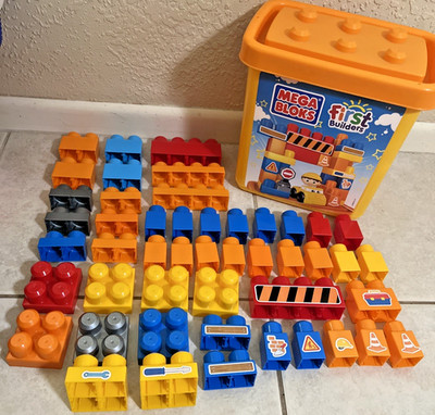 48 Pc Mega Bloks Blocks Construction Site First Builders Lot Signs & Bin Workers