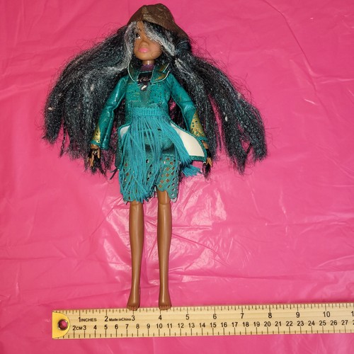 2920 Pirate Uma Doll Original Outfit Disney Descendants Isle Of The Lost - Picture 6 of 8
