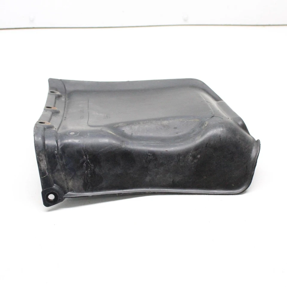 1988 suzuki quadrunner 250 задняя правая защита от грязи 63351-19B01 - Изображение 4 из 4