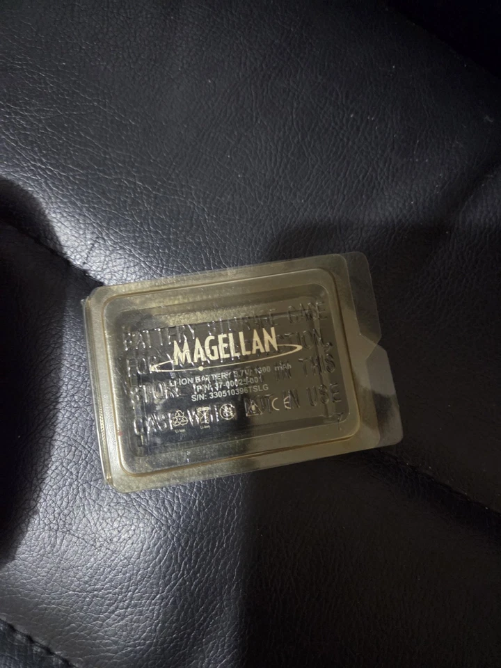 Magellan eXplorist 500 Handheld GPS Portable Working Includes Extra Battery  - Image 3 of 4
