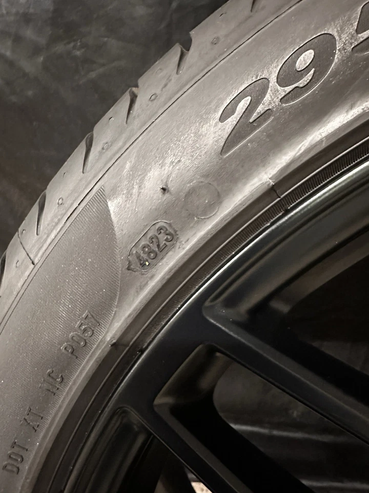 Llanta de aluminio Porsche Macan 21 pulgadas RS Spyder 95B601025HK  - Imagen 2 de 4