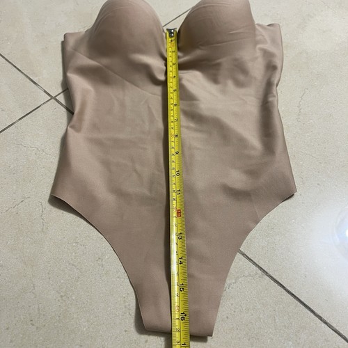 SKIMS Body Bügel Tanga Body TON Größe S Neu ohne Etikett - Bild 7 von 9