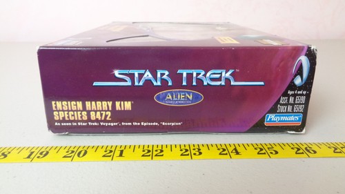 Star Trek Voyager 2-pack Kim & Species 8472 4.5-in Figures Playmates 1998 MIB - Picture 5 of 11
