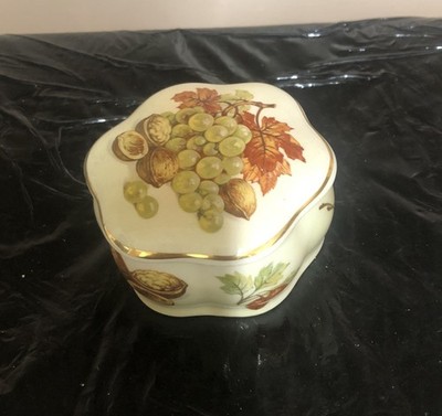 Vintage Royal Worcester Palissy Obst & Nüsse Muster Porzellan Schmuckschatulle