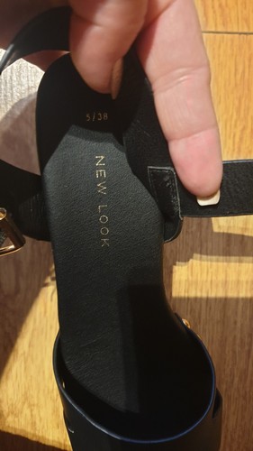 Next Very Lightweight Black Sandals Size 5 New - Imagen 4 de 8