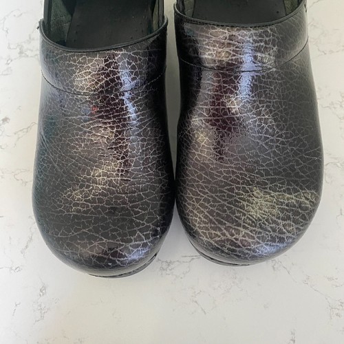 Dansko Genuine Cracked Leather Women's Clogs Size EU40 US 9.5-10 - Picture 13 of 14