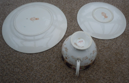 ANTIQUE VINTAGE DIAMOND CHINA TEA SET TRIO HAND PAINTED COLBALT BLUE FLORAL - Picture 4 of 6