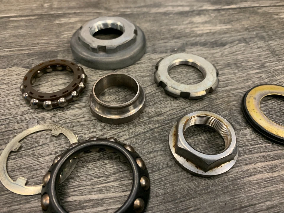 Soporte de horquilla inferior Honda 1995-1998 CBR600F3 F3 OEM vástago de dirección árbol herrajes Foto 3 de 4