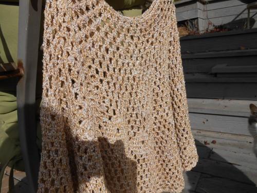 GOLDEN SPARKLY HANDMADE PONCHO CHILD SIZE 10-12 (MEASUREMENTS INCLUDED) COZY - Picture 7 of 8