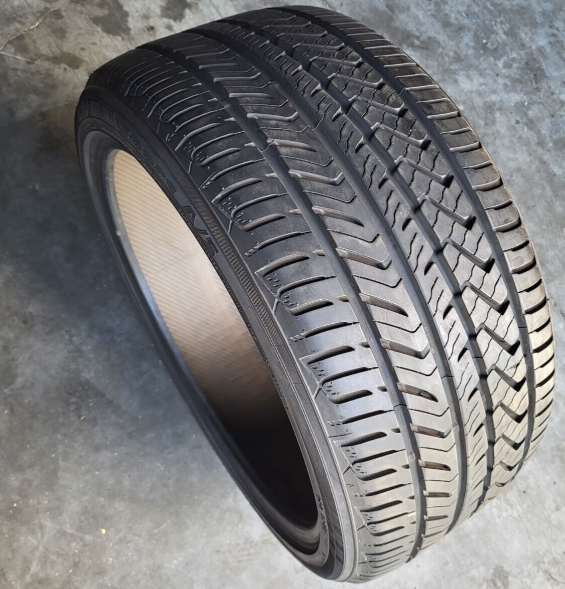 Yokohama Advan Sport All Season Plus 275/35R20 102Y XL Performance